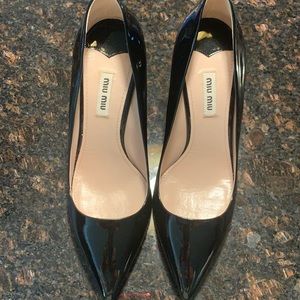 Miu Miu glitter sole patent pointed-toe pump sz 39